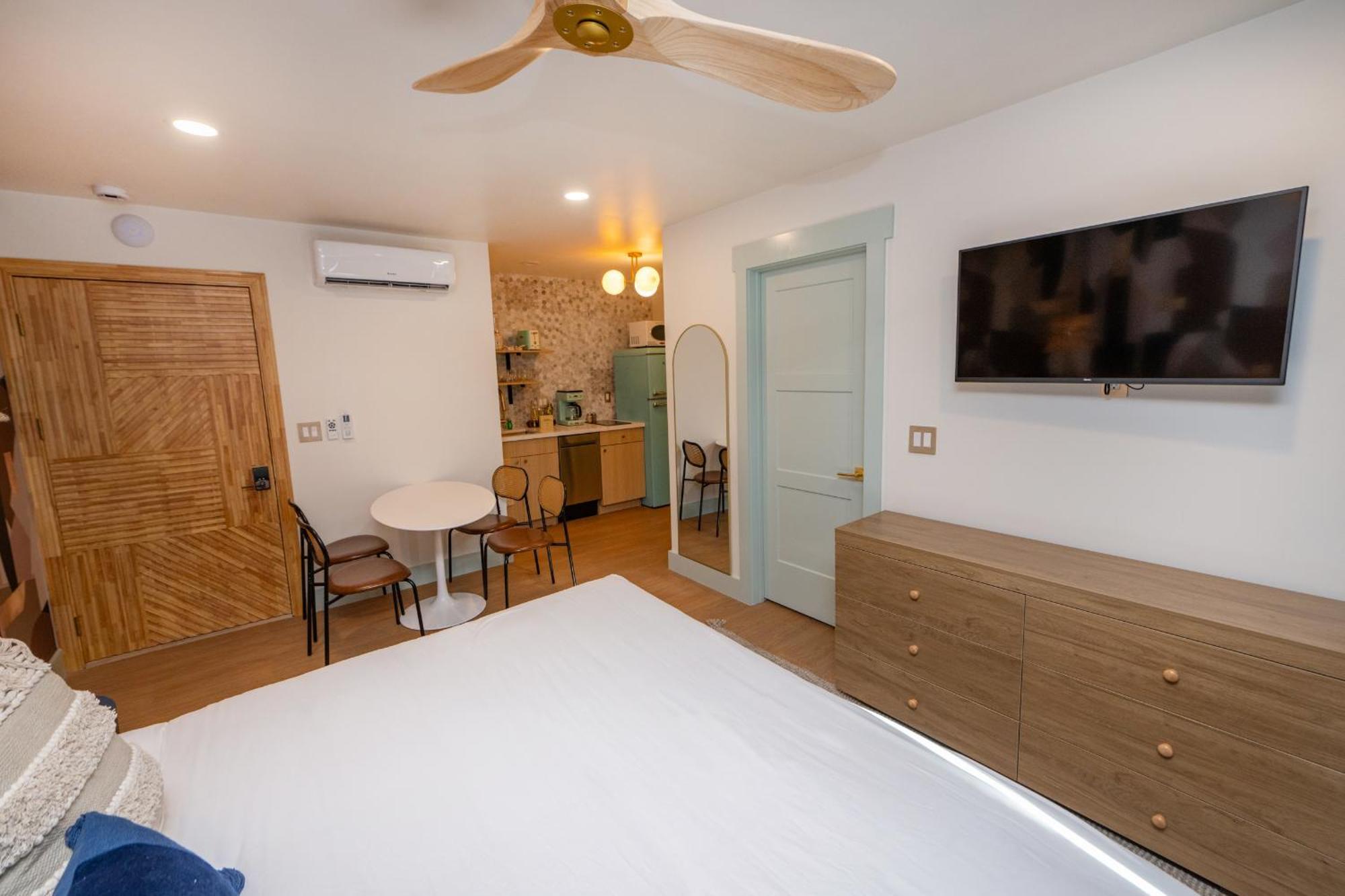 The Boardwalk Hotel Сан-Диего Экстерьер фото